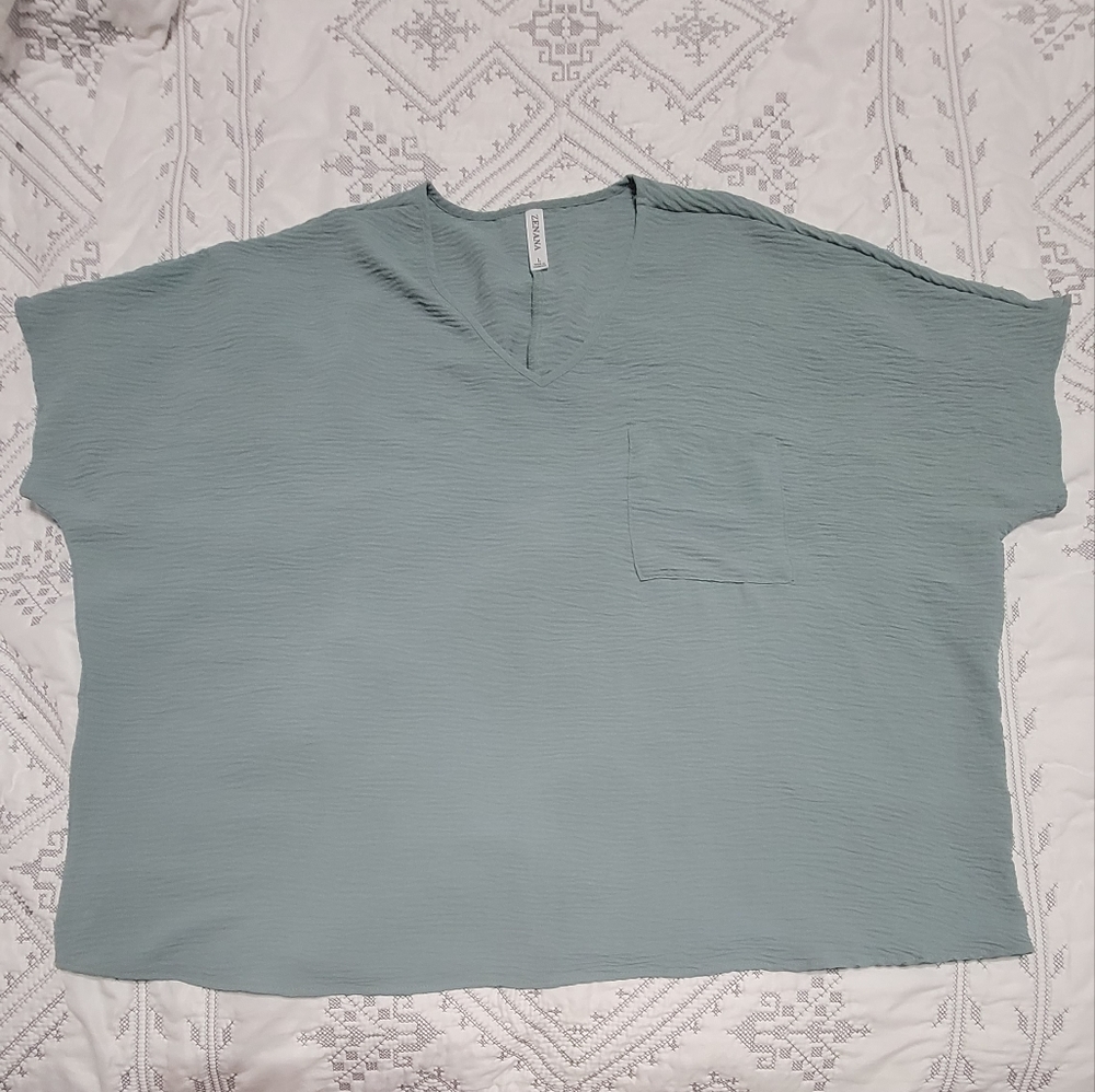 Women's oversized fit blouse